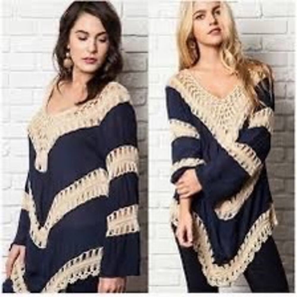 Vivid Importers Boho Crochet Tunic Top Size M - Navy Blue & Cream Chevron